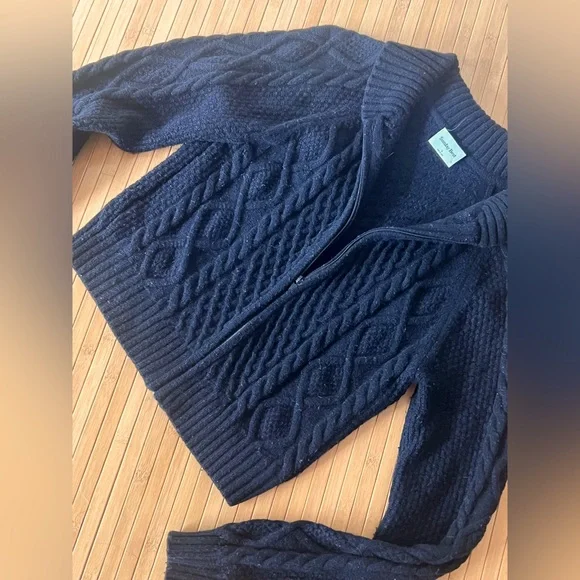 Aritzia Sunday Best Zip-up Sweater - Picture 3 of 4